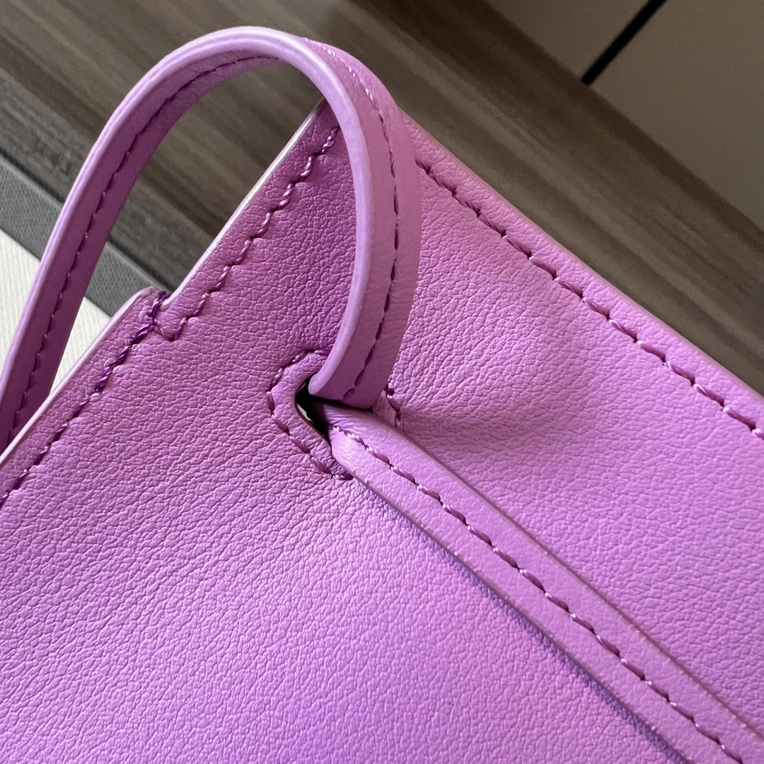 Loewe Satchel Bags Versatile 67171