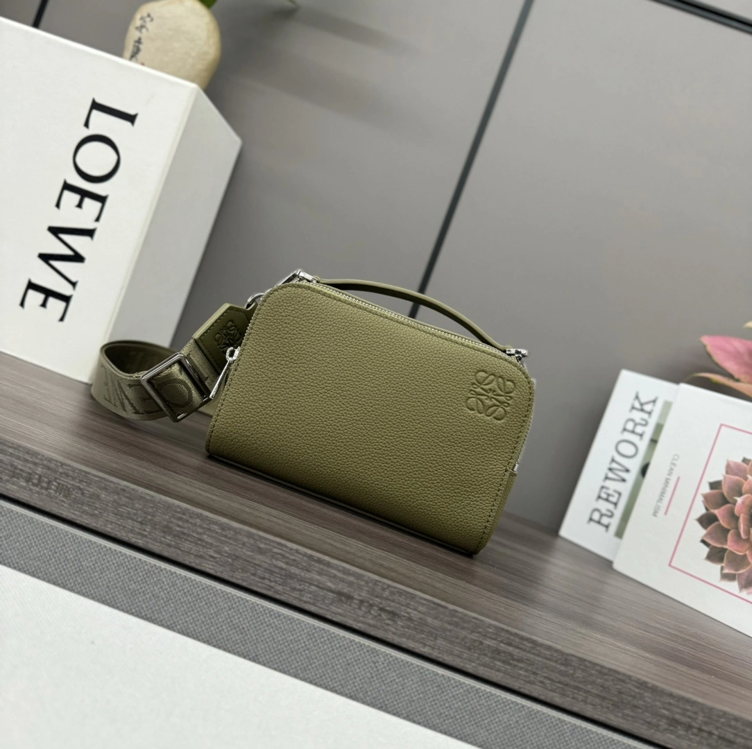 Loewe Satchel Bags EasyCare 67209