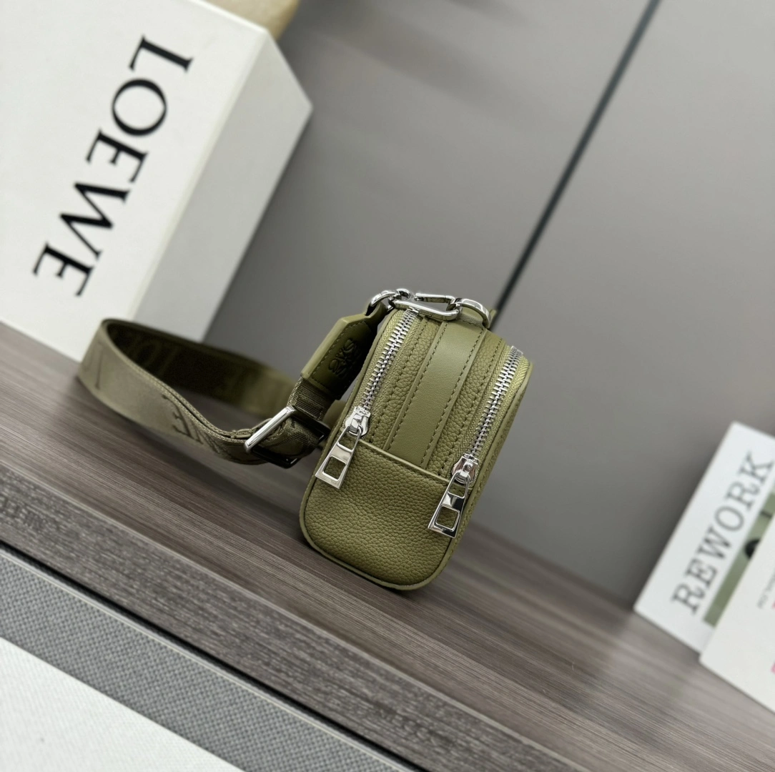 Loewe Satchel Bags EasyCare 67209