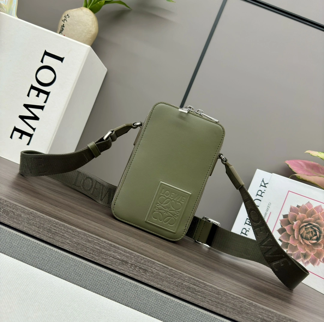 Loewe Satchel Bags Breathable 67155