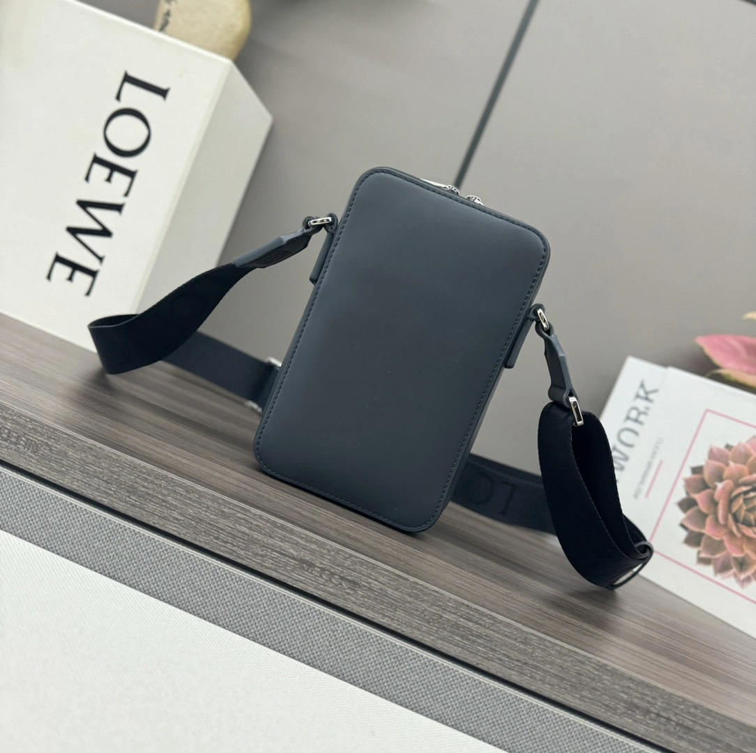 Loewe Satchel Bags Contemporary 67152