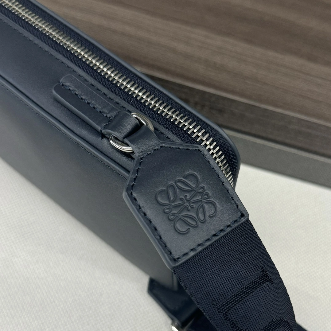Loewe Satchel Bags Contemporary 67152