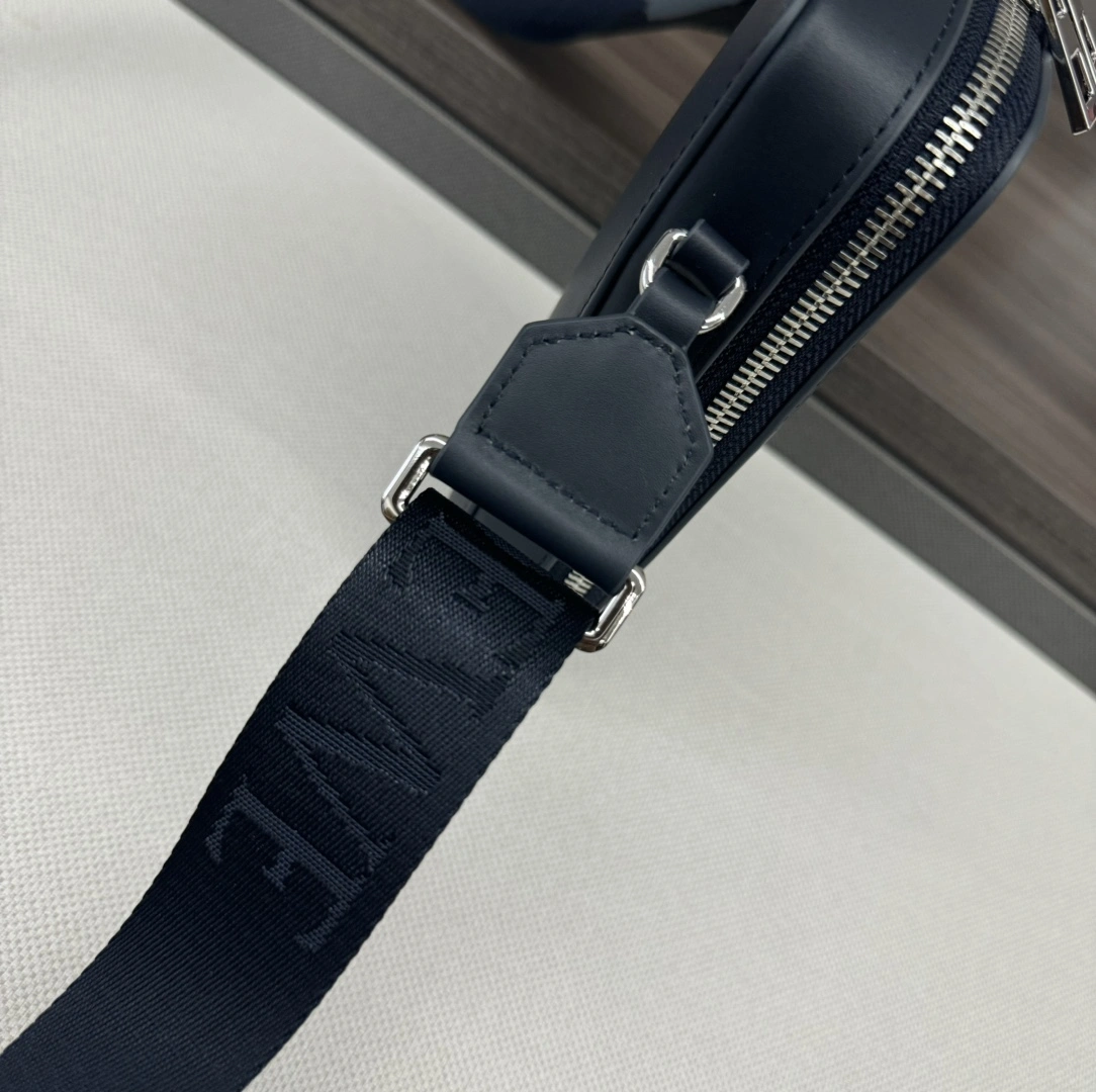 Loewe Satchel Bags Contemporary 67152