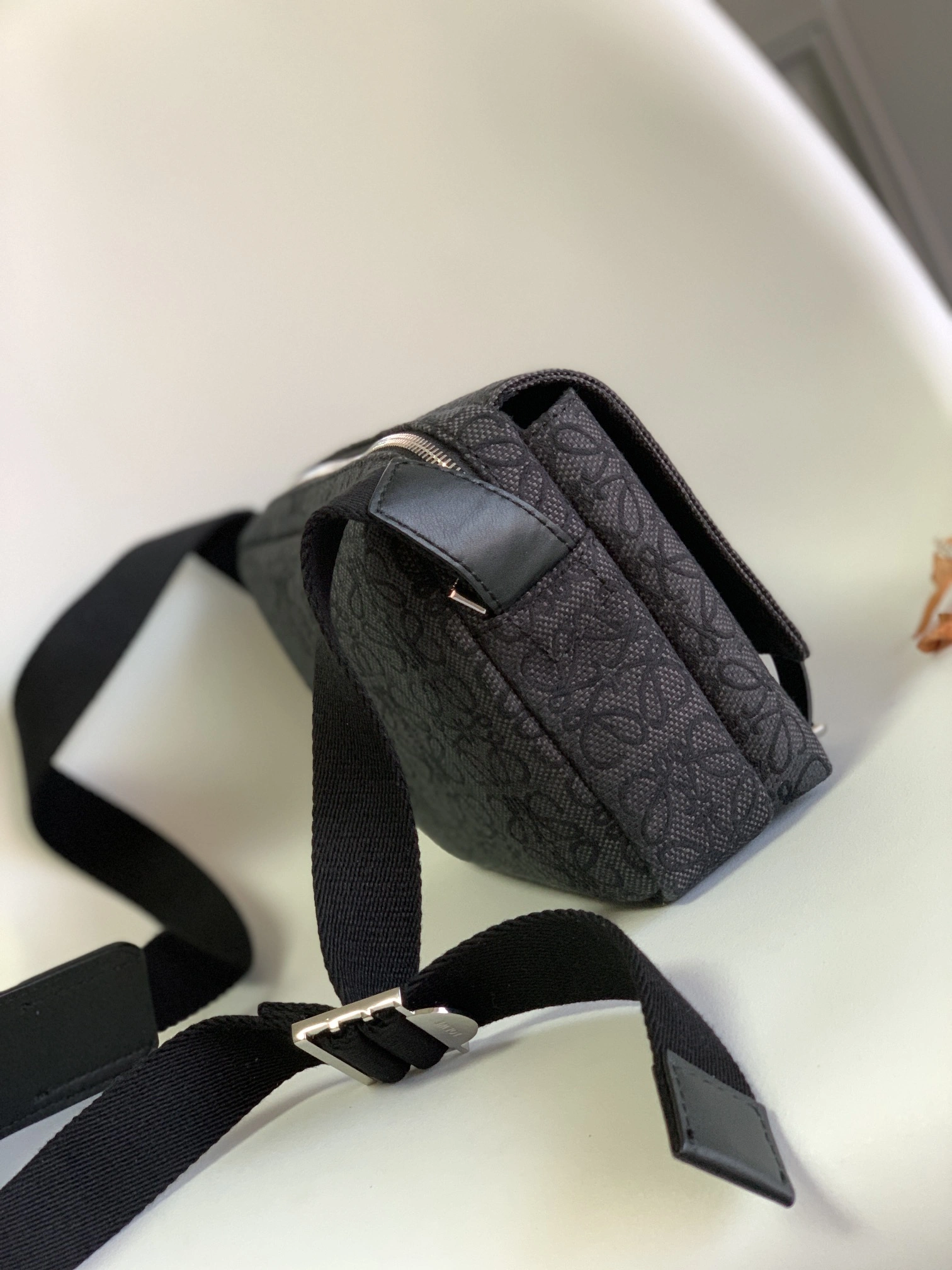 Loewe Satchel Bags OnTrend 67189