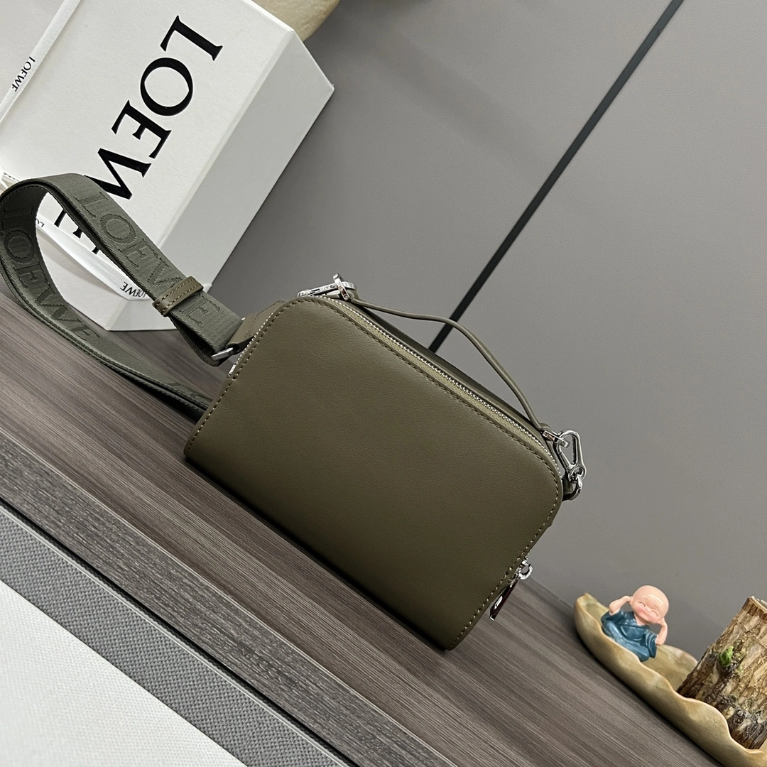 Reliable Loewe Satchel Bags 67159