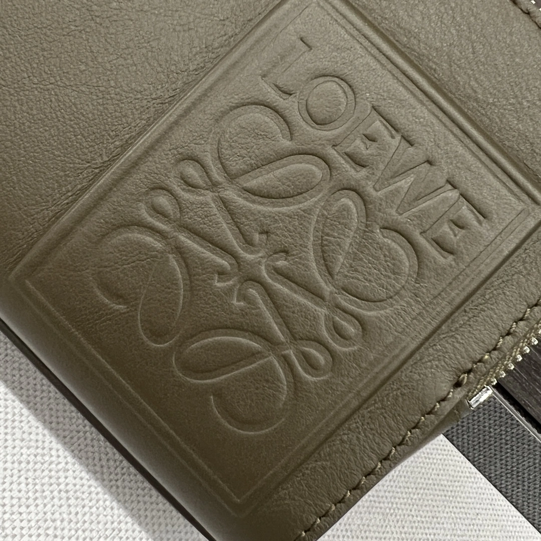 Reliable Loewe Satchel Bags 67159