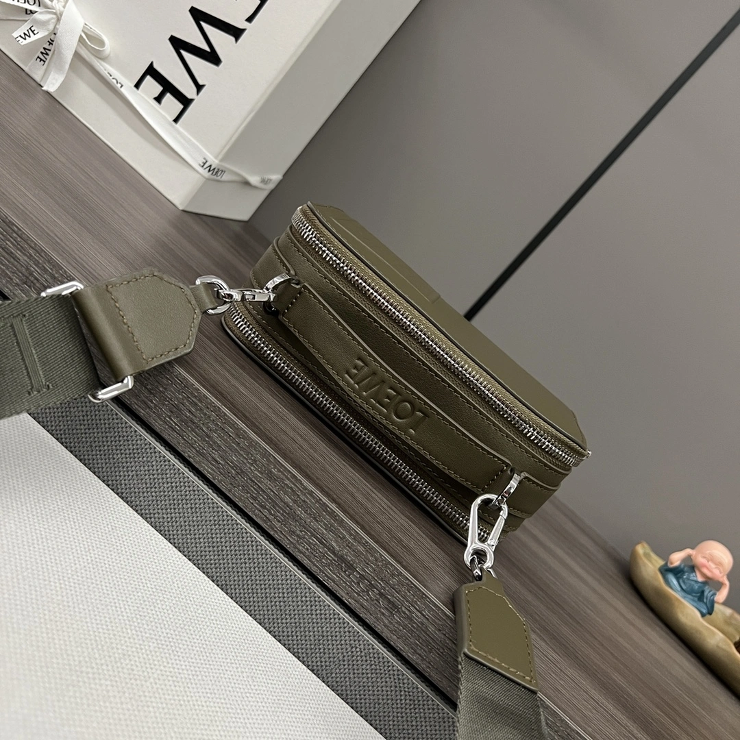 Reliable Loewe Satchel Bags 67159