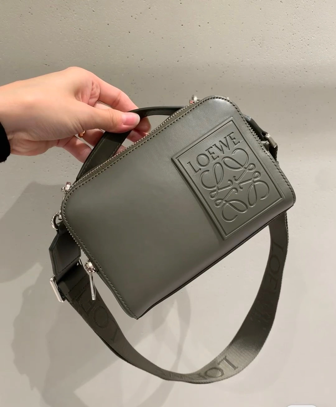Reliable Loewe Satchel Bags 67159