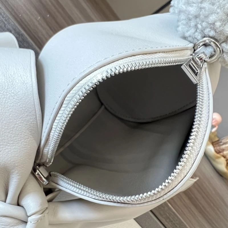 Fashionable Loewe Satchel Bags 61430