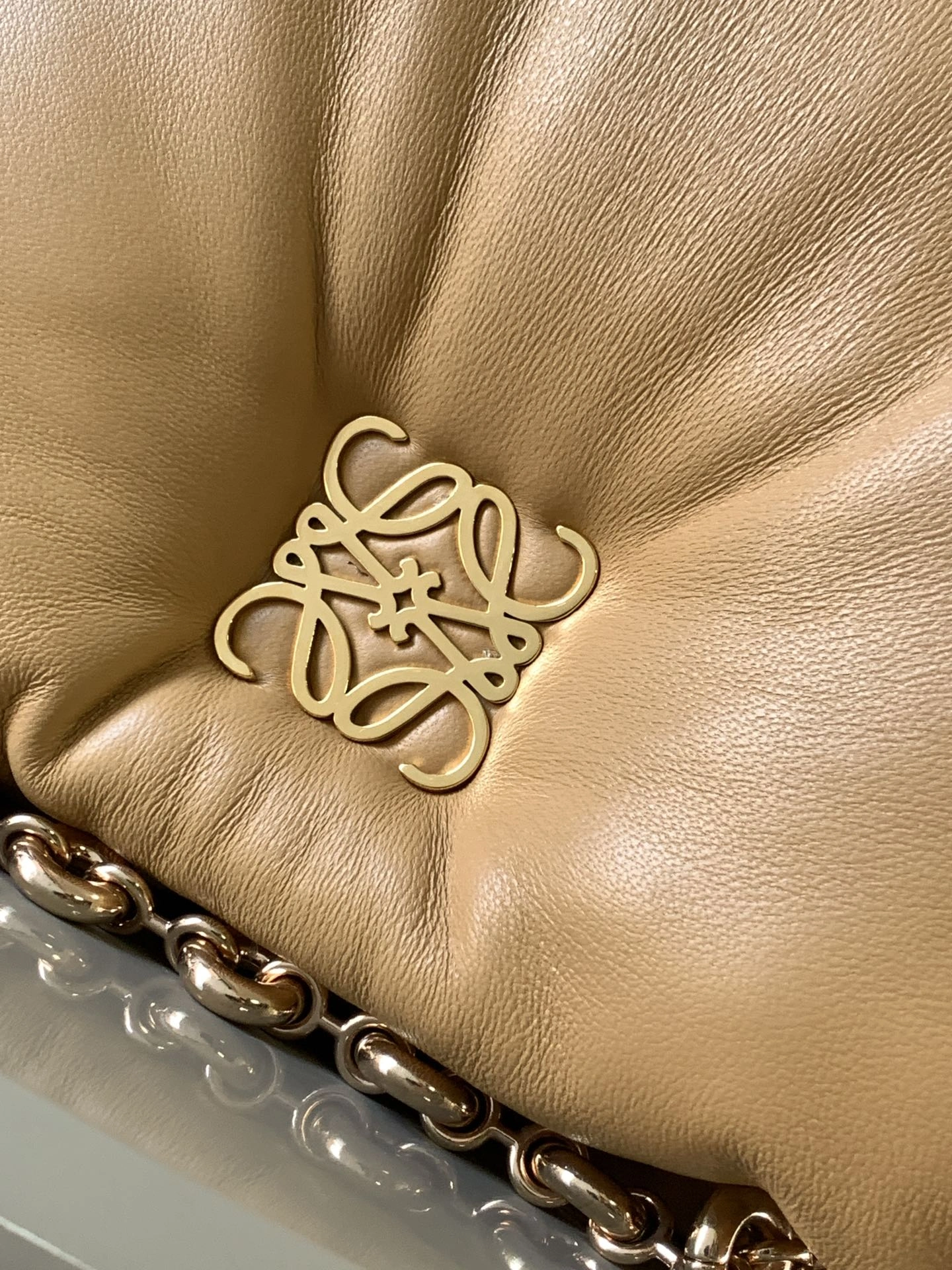 Loewe Satchel Bags Reliable 71915