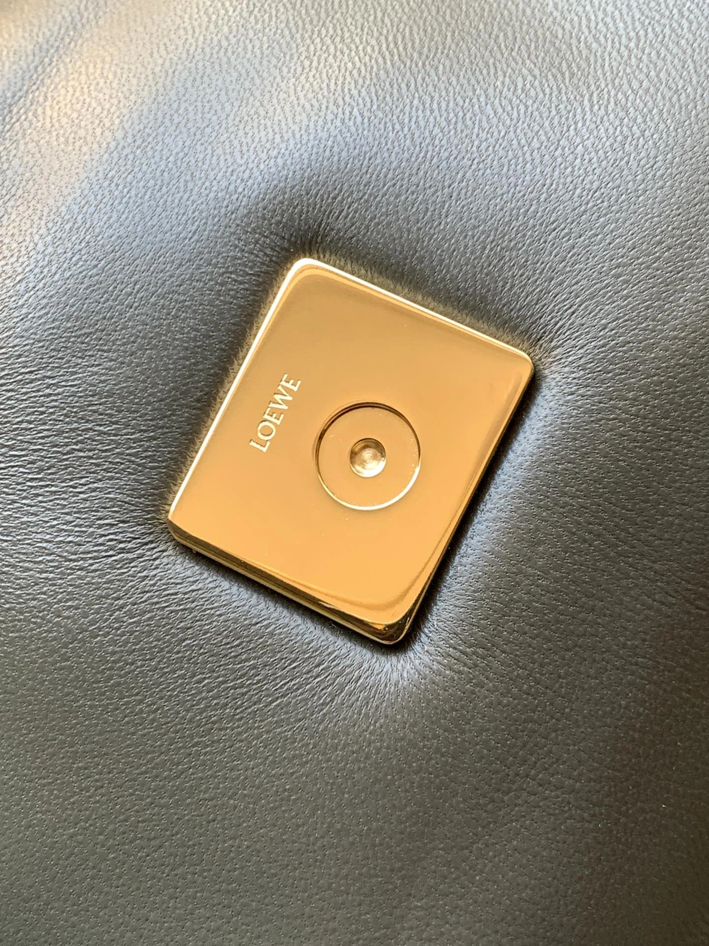 Attractive Loewe Satchel Bags 71918