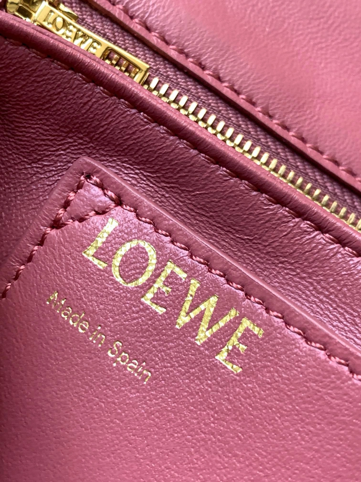 Loewe Satchel Bags GoodFit 71910