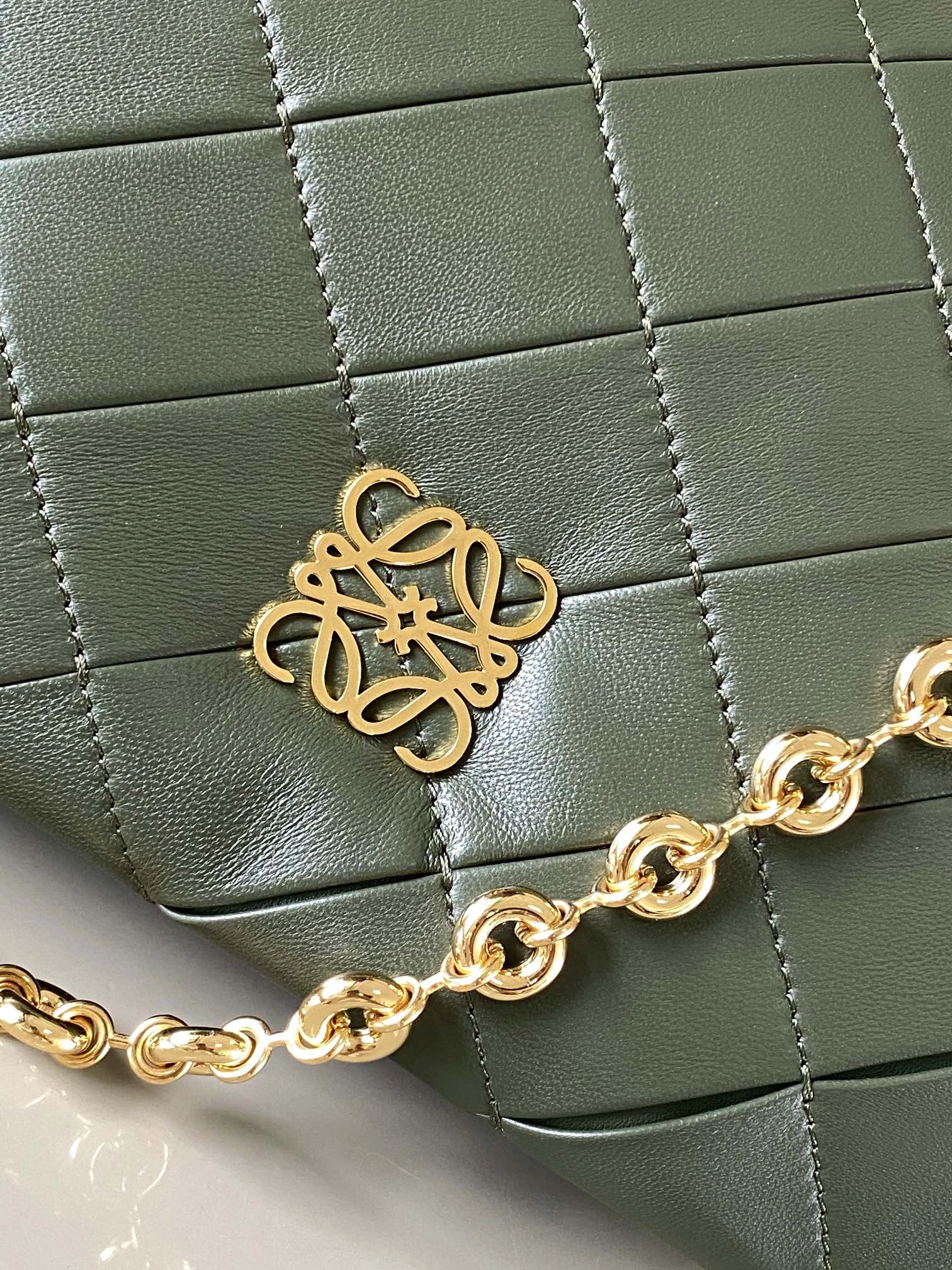 Loewe Satchel Bags SoftTouch 71908