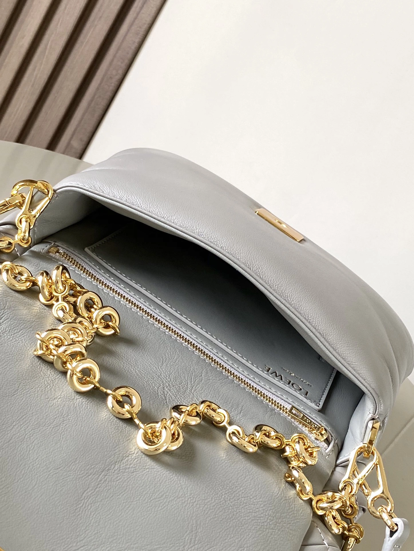 WellDesigned Loewe Satchel Bags 71944