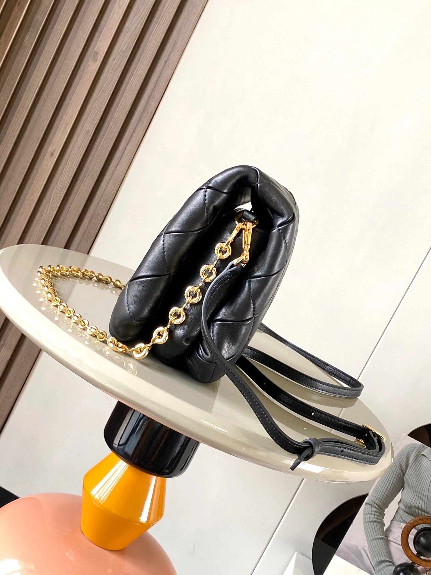 Loewe Satchel Bags Classic 71913