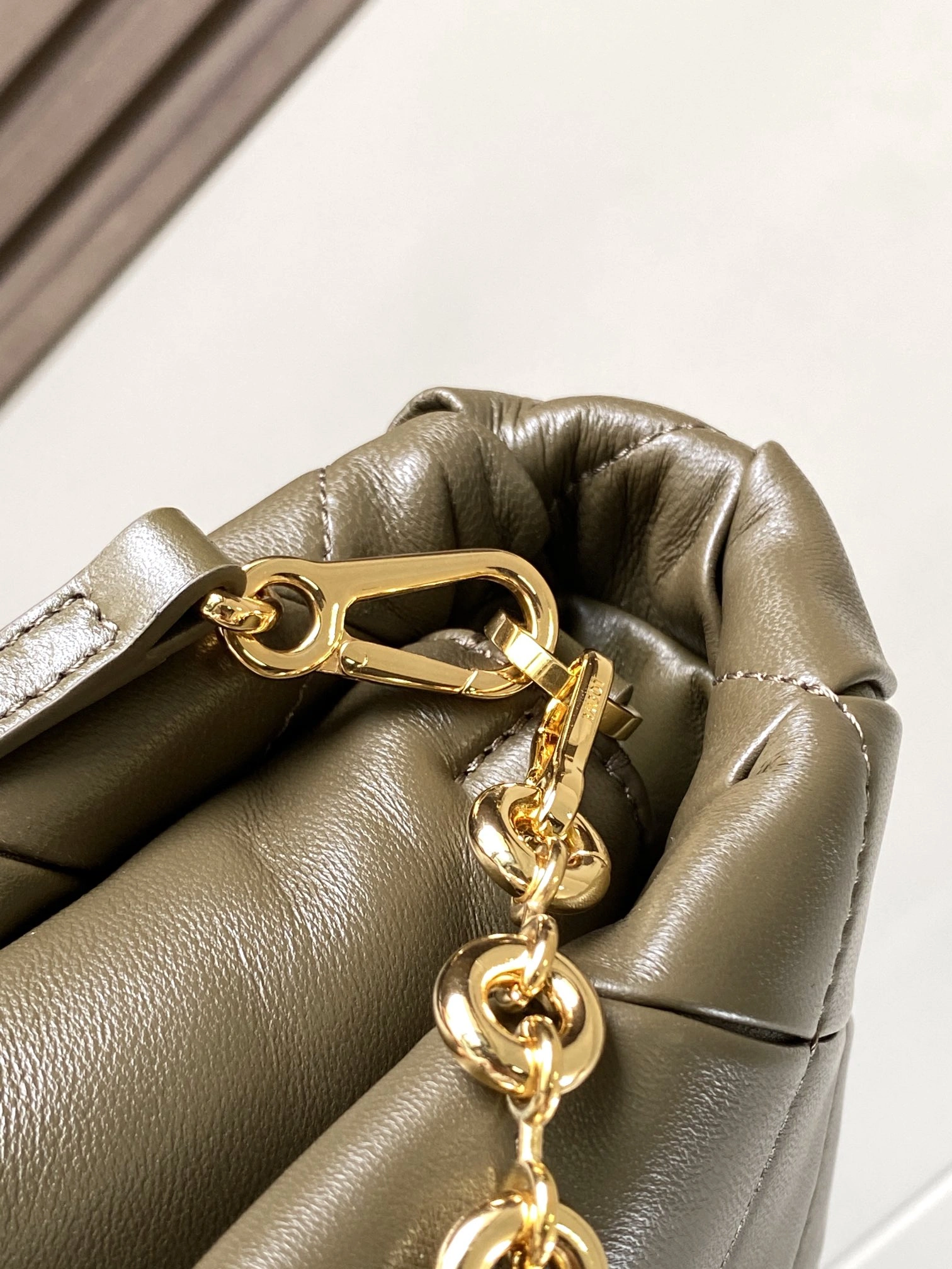 Reliable Loewe Satchel Bags 71903