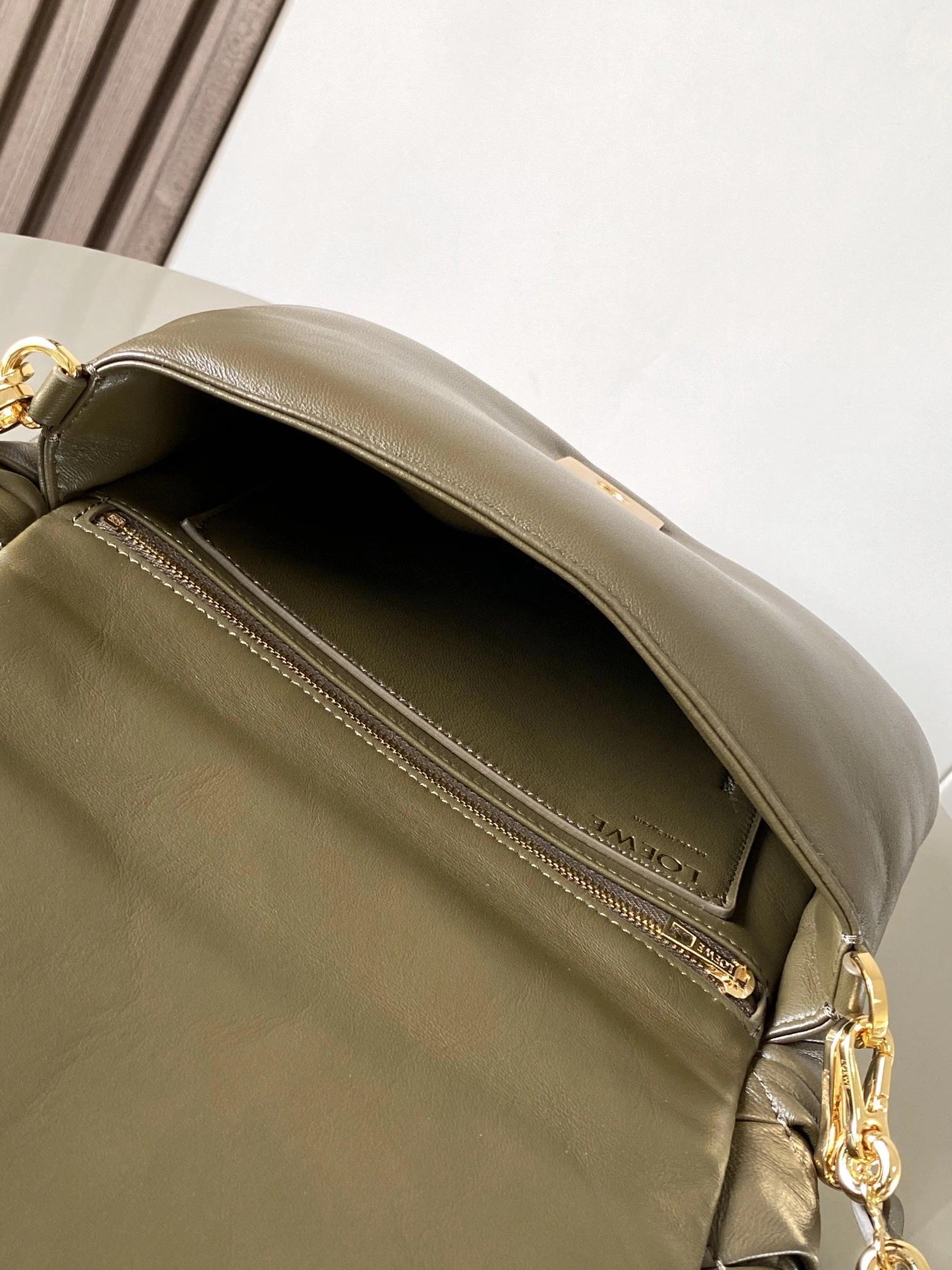 Reliable Loewe Satchel Bags 71903