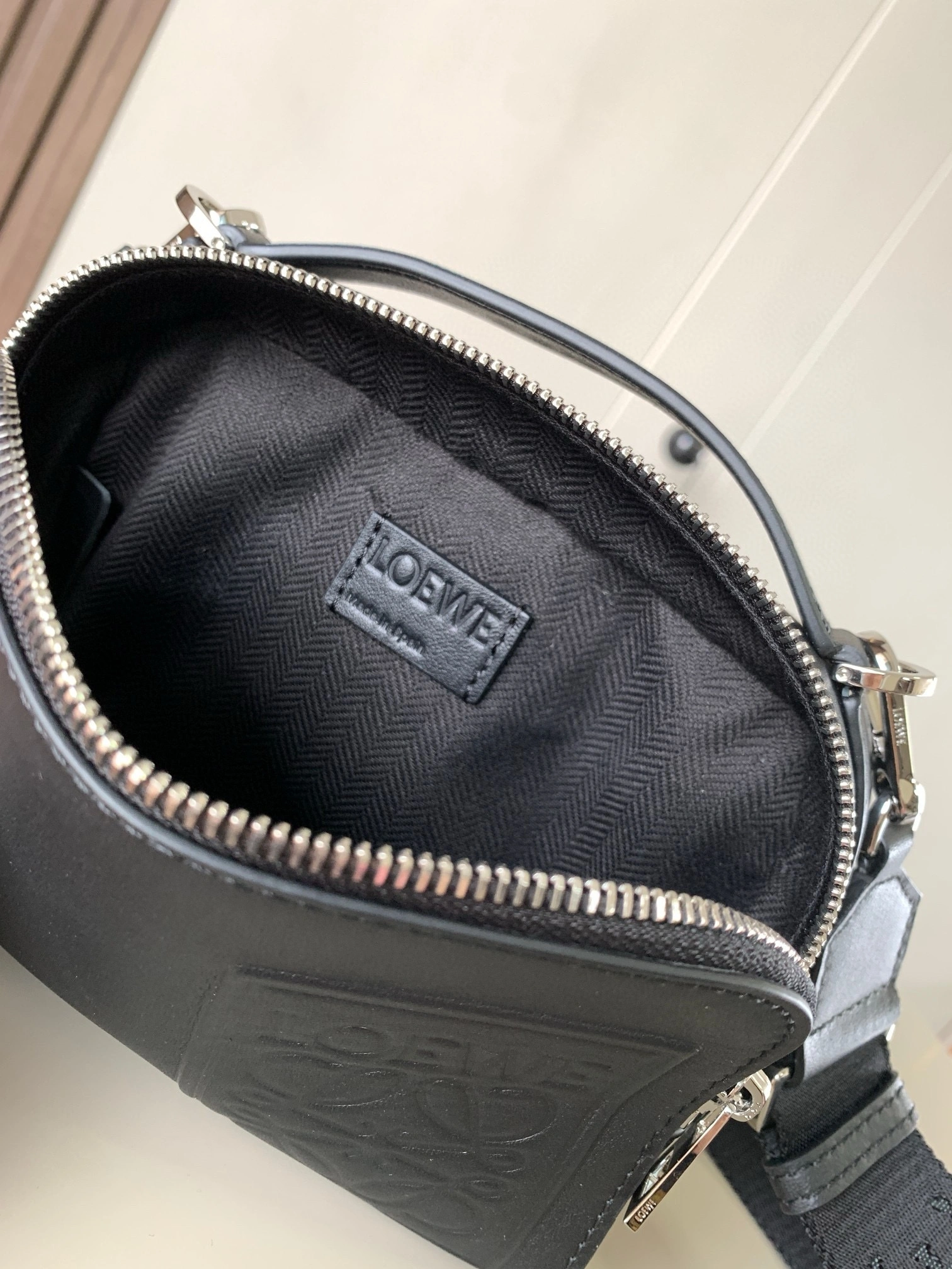 Sophisticated Loewe Satchel Bags 71901