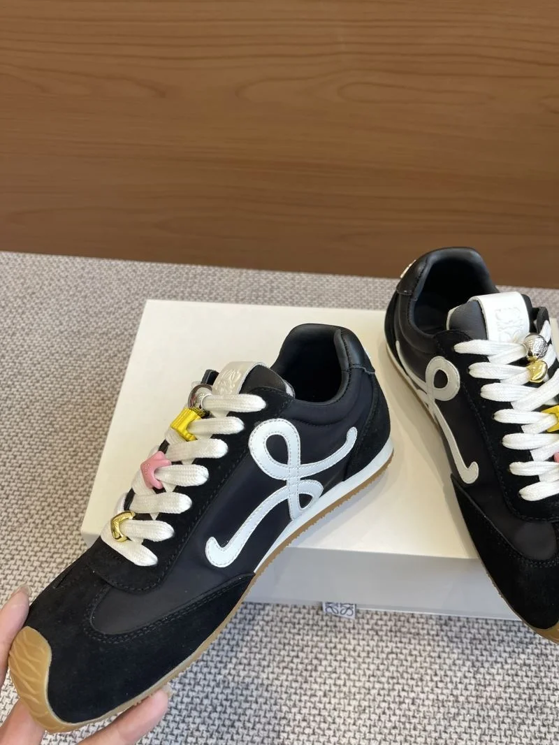 Snug Loewe Shoes 7830