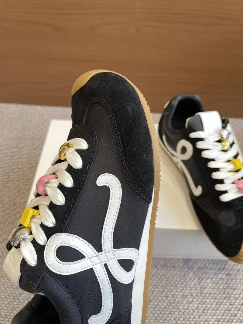 Snug Loewe Shoes 7830