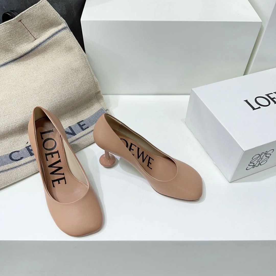 Loewe Shoes Unisex 6242