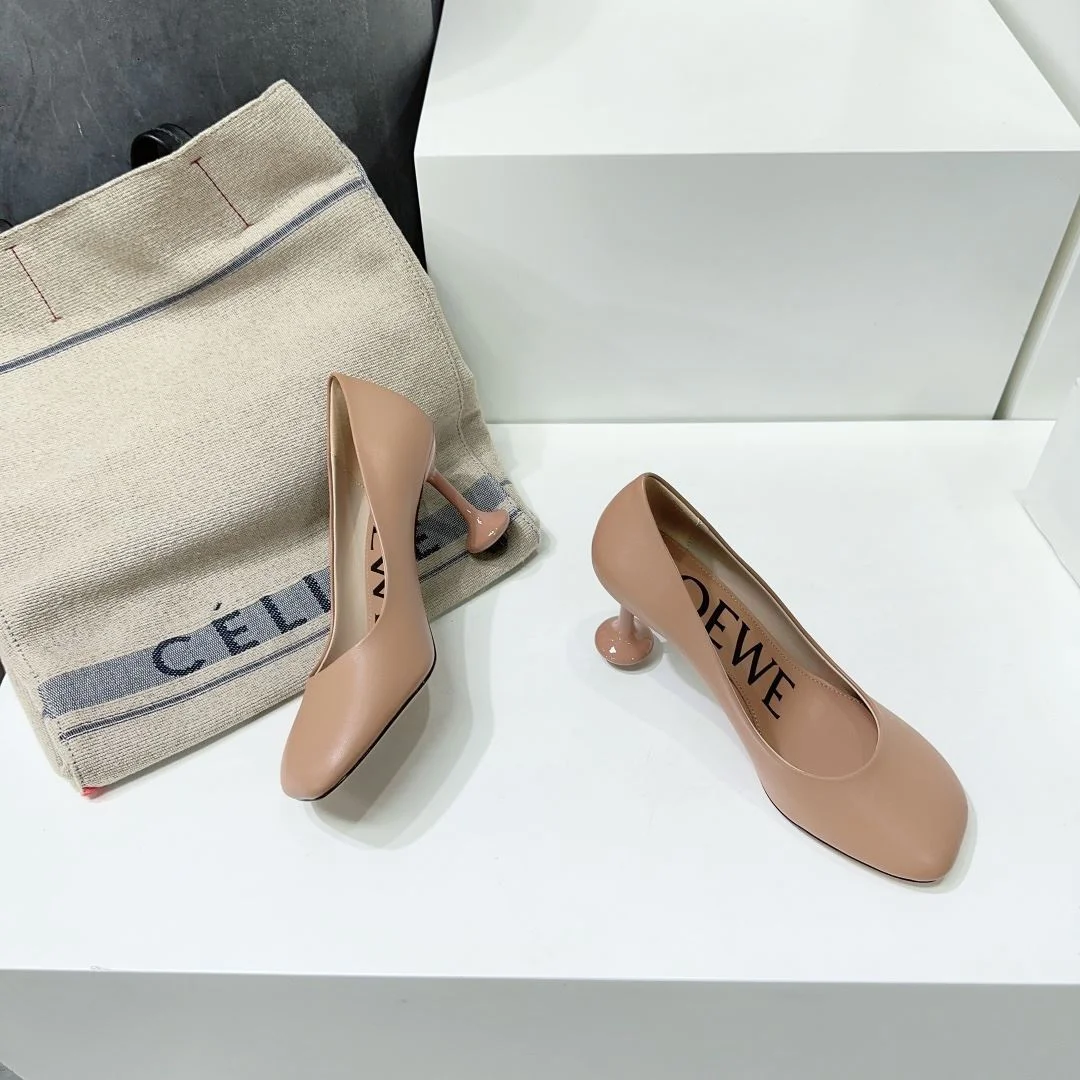 Loewe Shoes Unisex 6242