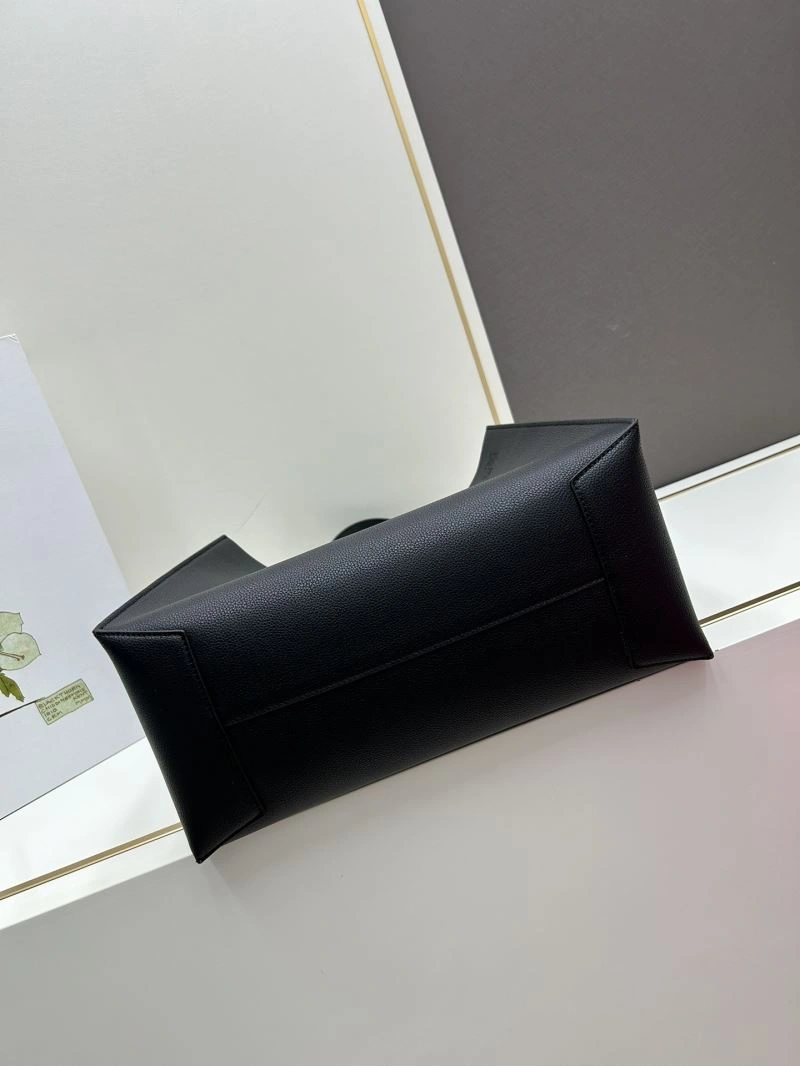 Sporty Loewe Shopping Bags 83601