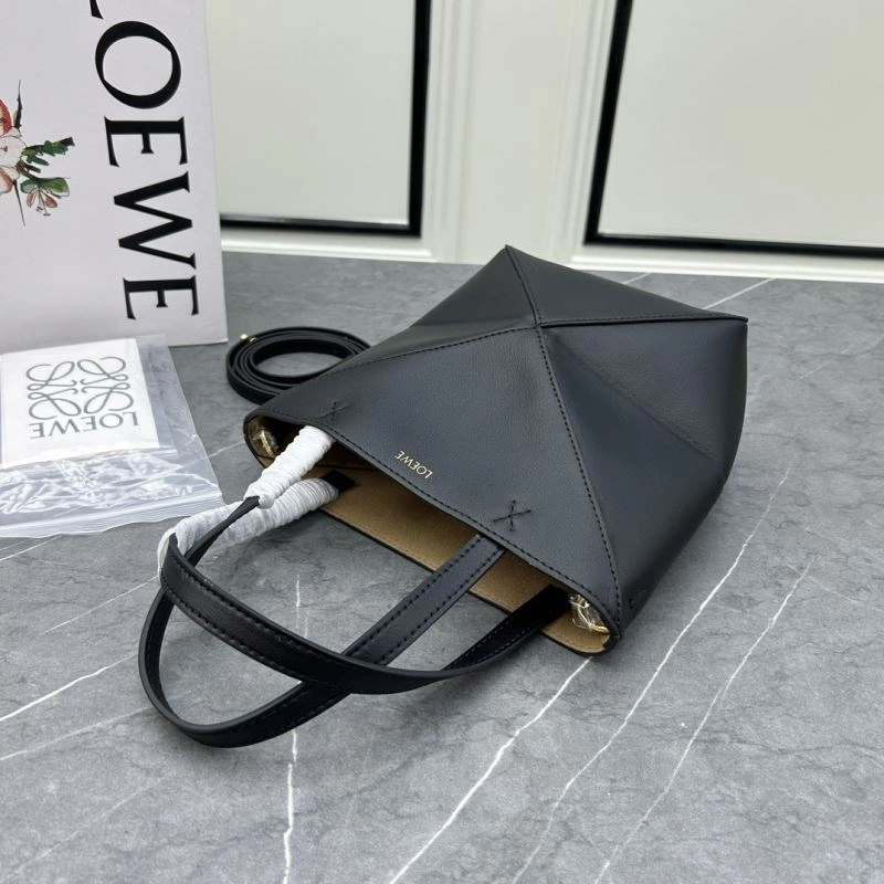 Vibrant Loewe Shopping Bags 83593