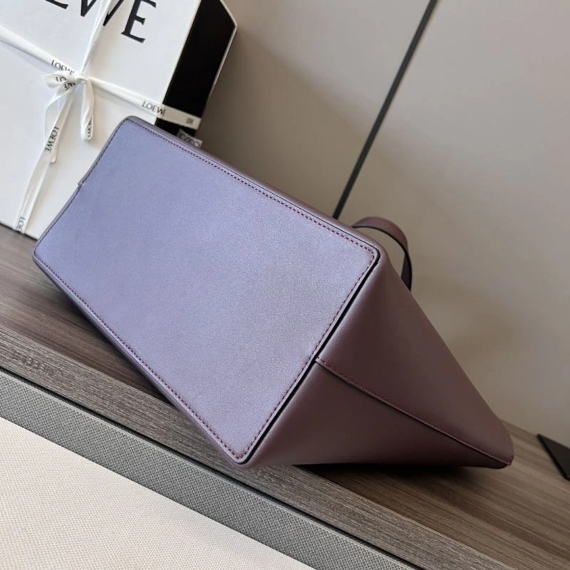 Minimalist Loewe Shopping Bags 77310