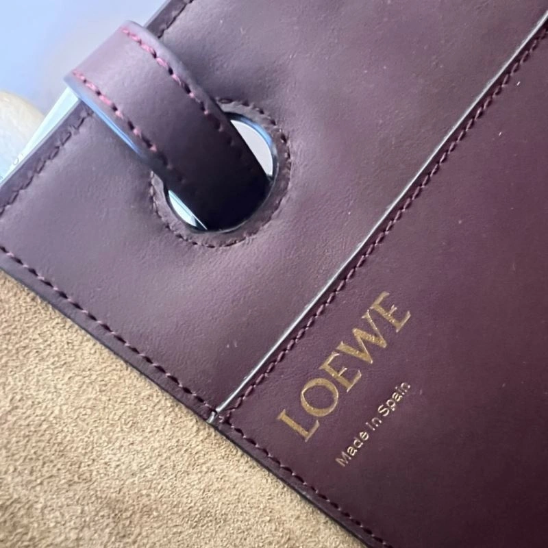Minimalist Loewe Shopping Bags 77310