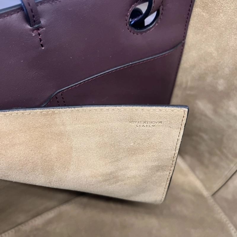 Minimalist Loewe Shopping Bags 77310