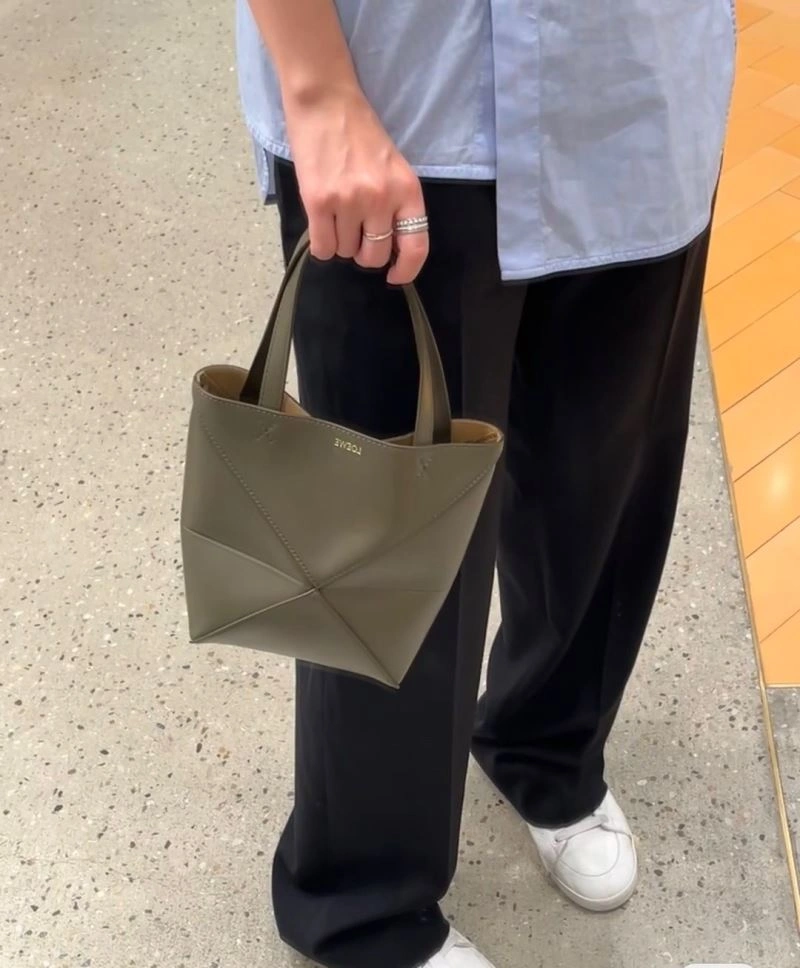 Unique Loewe Shopping Bags 73356
