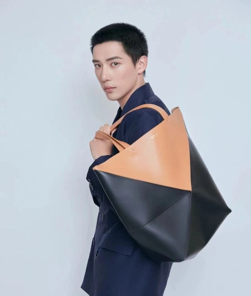 Neat Loewe Shopping Bags 73266