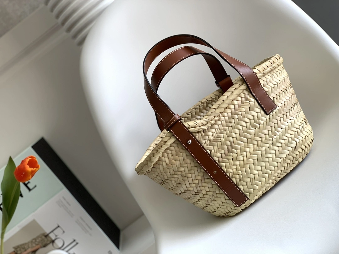 Loewe Shopping Bags Contemporary 72111