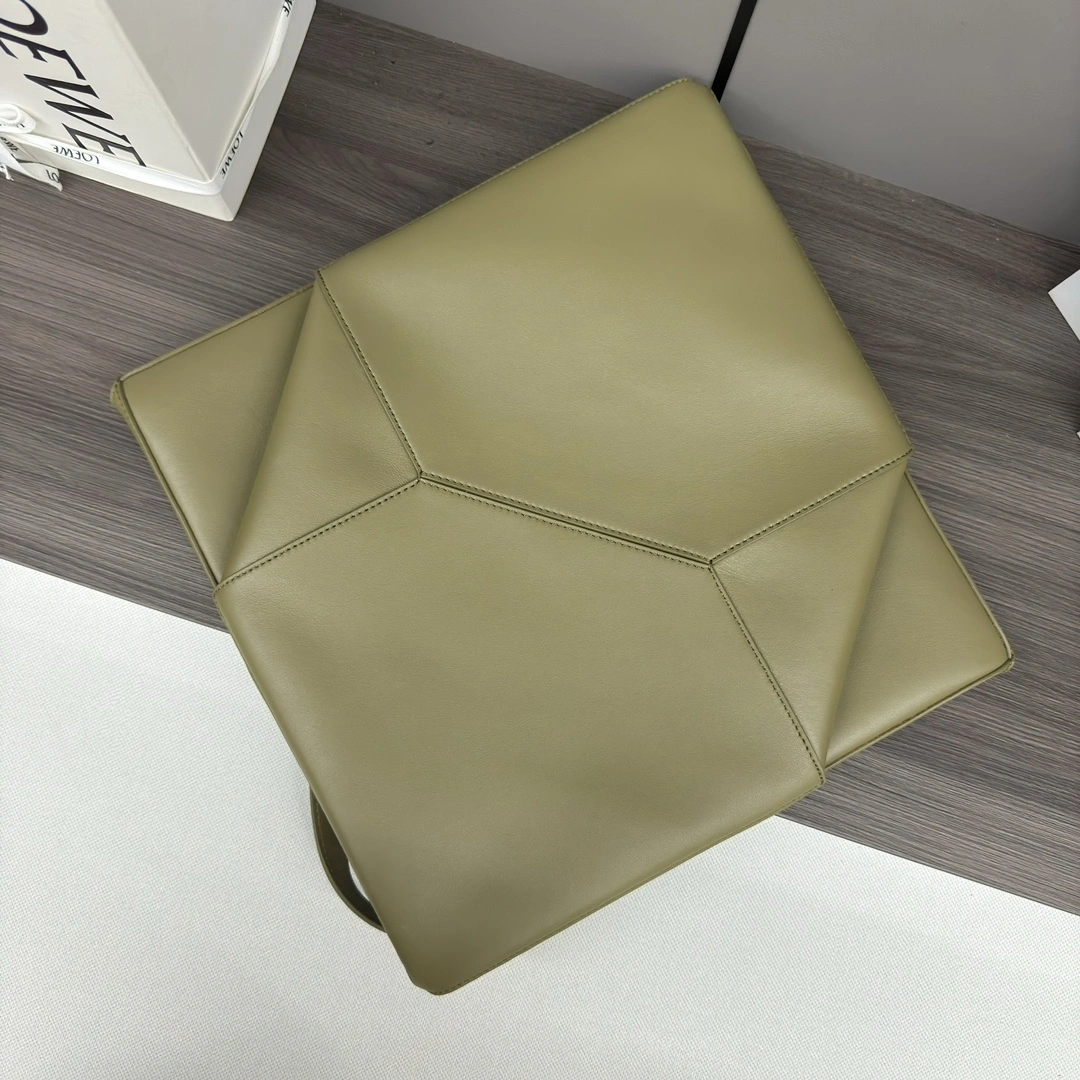 UrbanChic Loewe Shopping Bags 72062