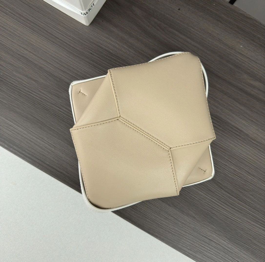 Supportive Loewe Shopping Bags 72073