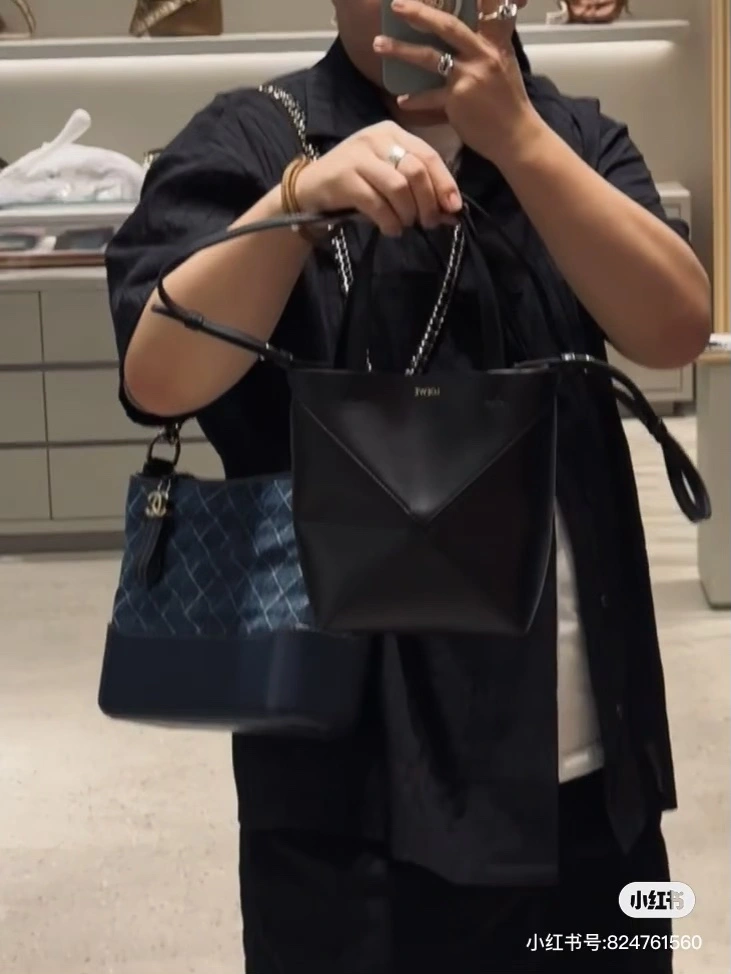 Loewe Shopping Bags GoAnywhere 72061