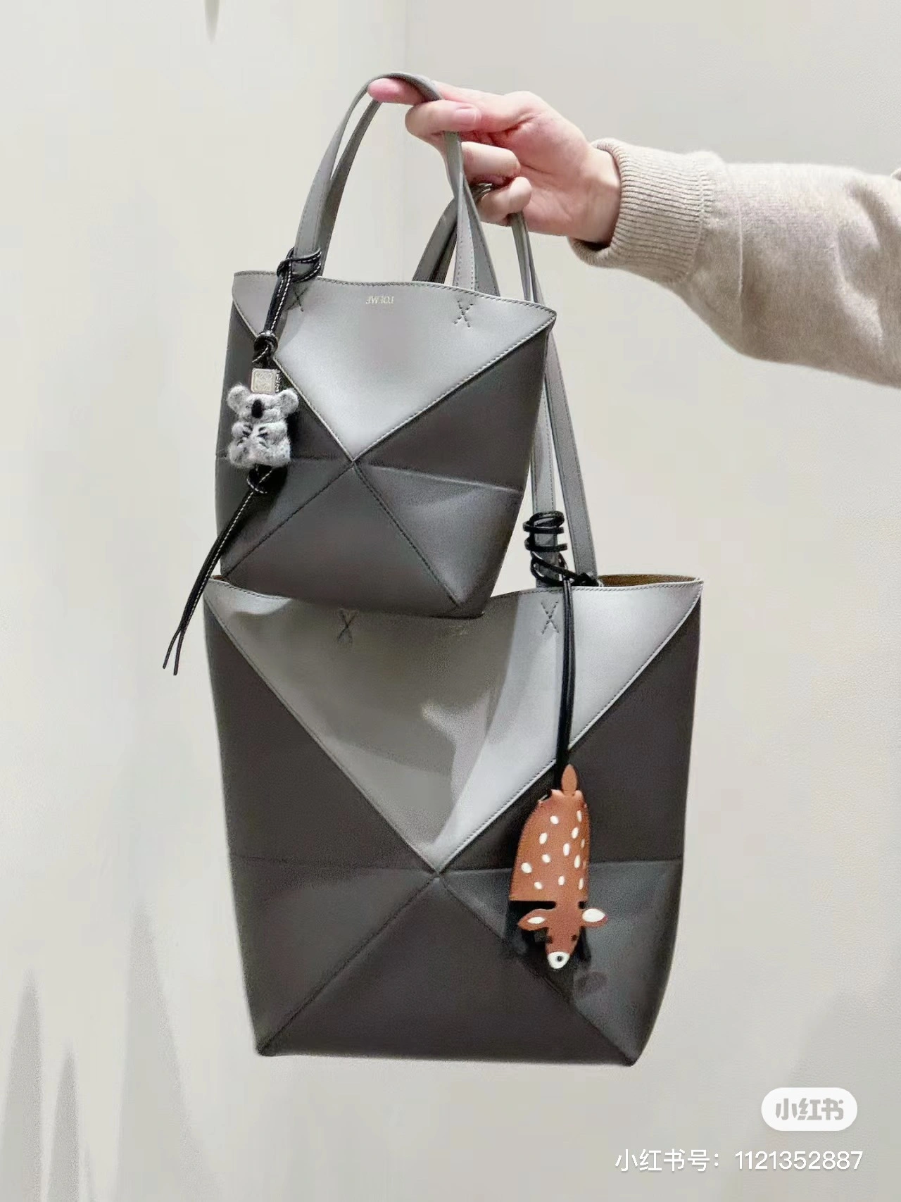 Loewe Shopping Bags Attractive 72060