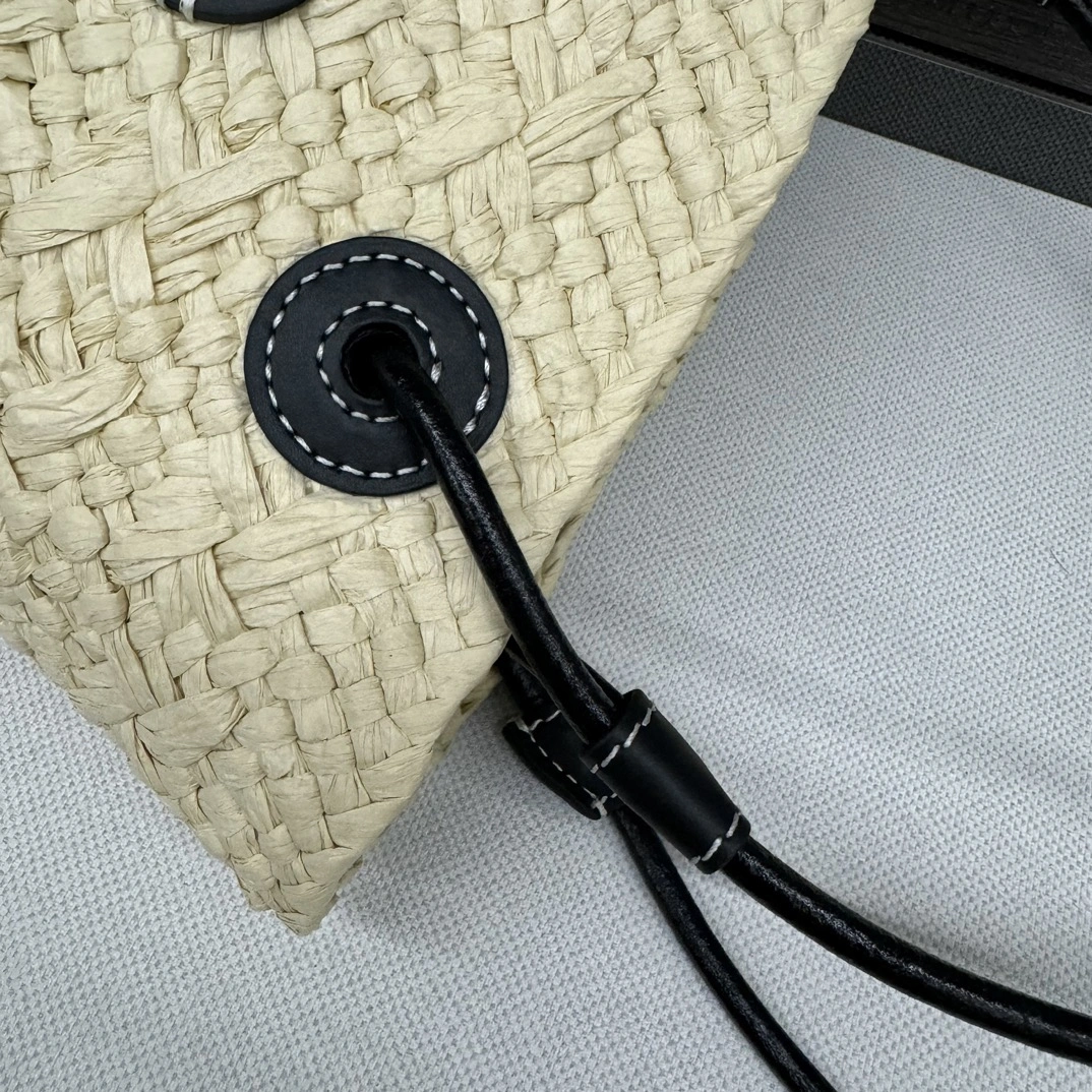 Comfortable Loewe Shopping Bags 72059