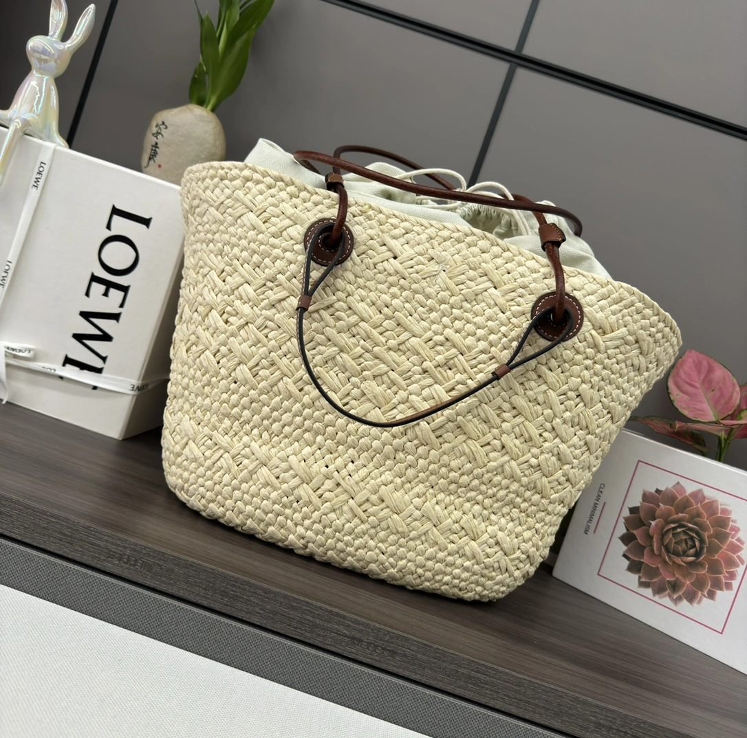 Loewe Shopping Bags WaterResistant 72056