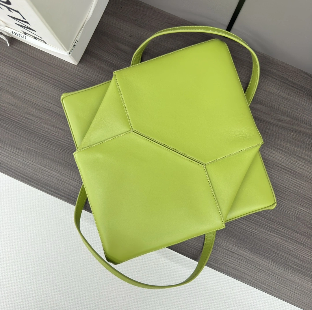Loewe Shopping Bags TechFriendly 72034