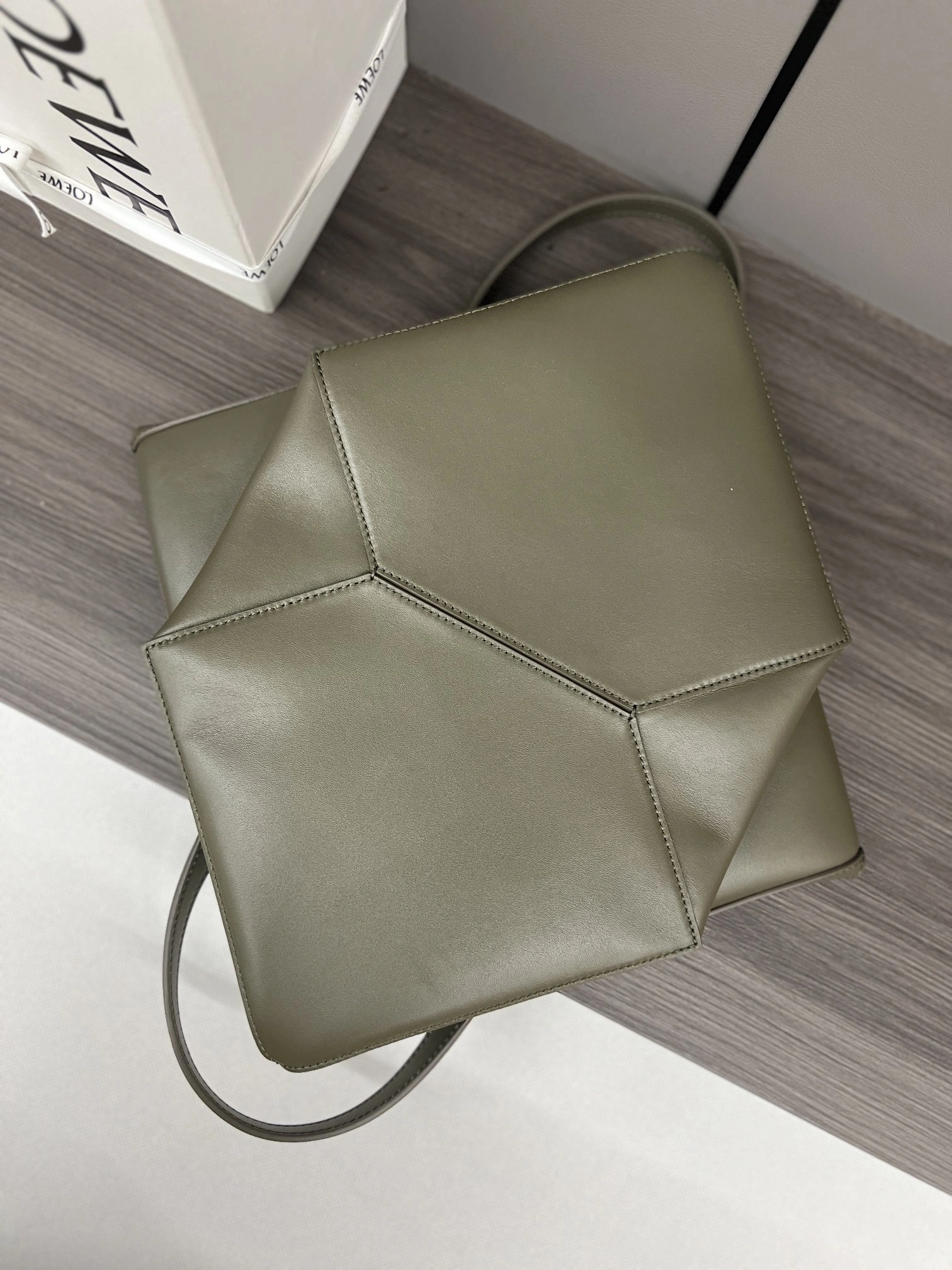 Breathable Loewe Shopping Bags 72043
