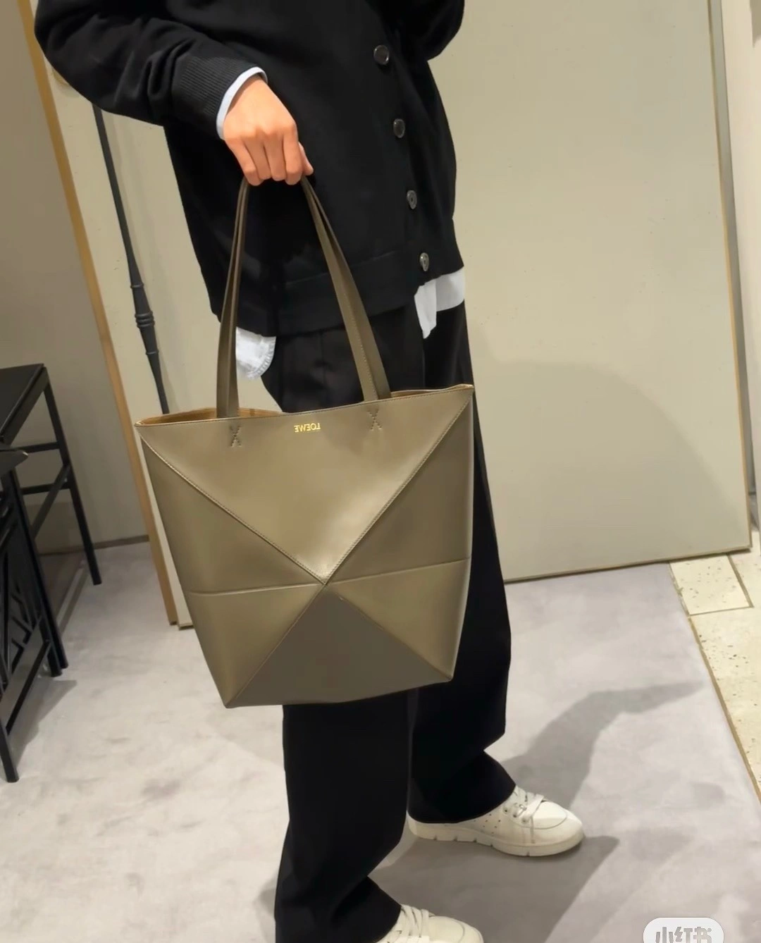 Breathable Loewe Shopping Bags 72043