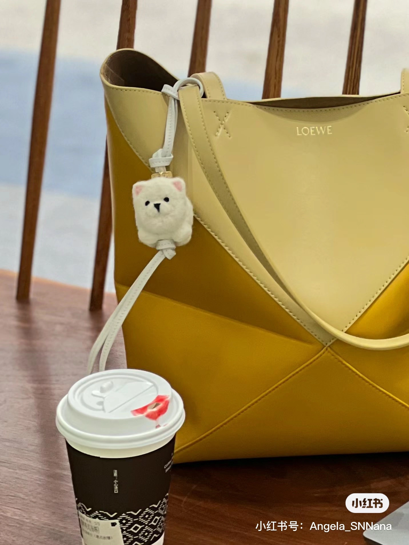 Loewe Shopping Bags Bright 72041