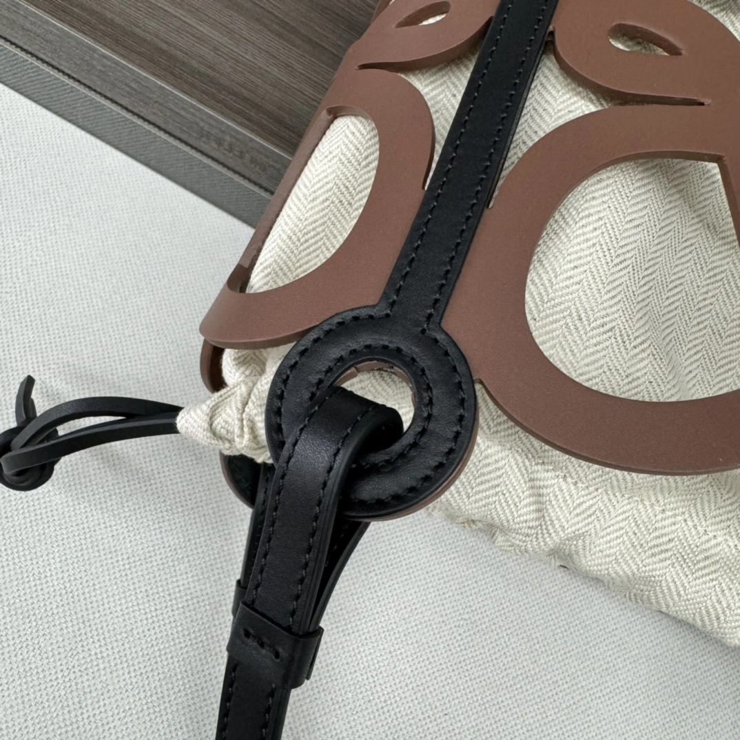 Sophisticated Loewe Shopping Bags 72031