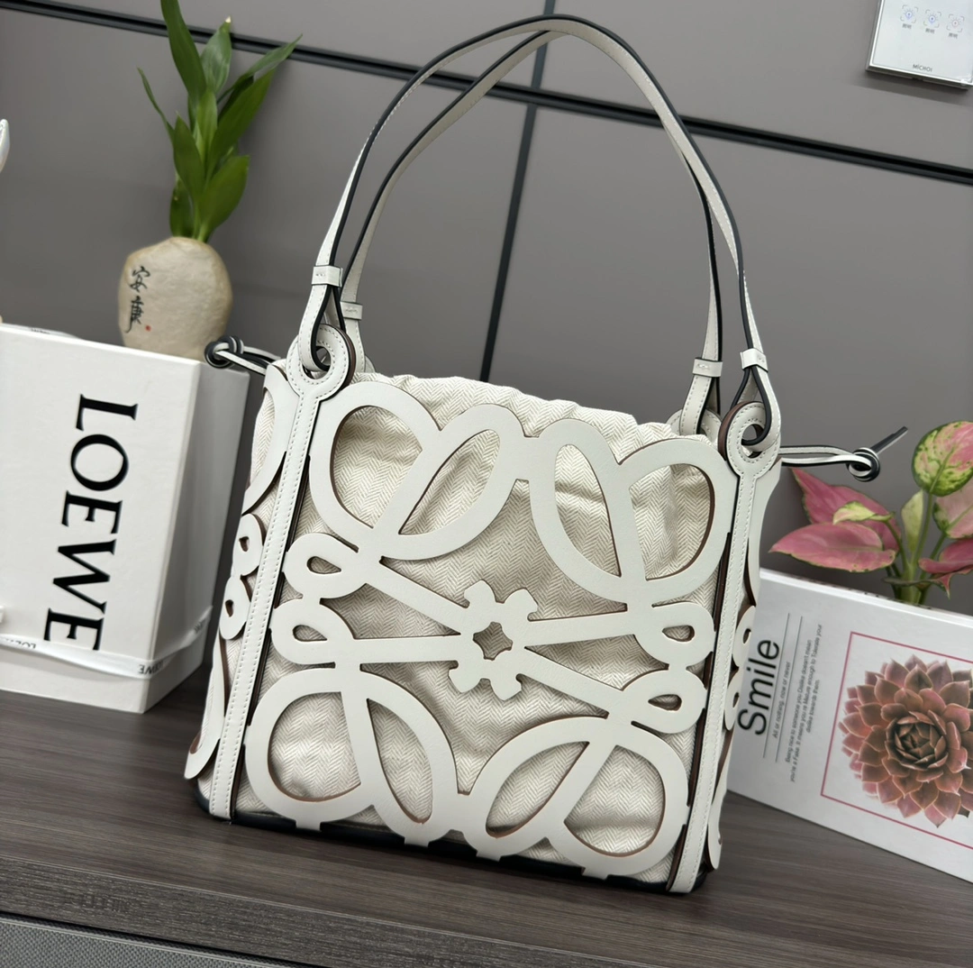 Seasonal Loewe Shopping Bags 67150