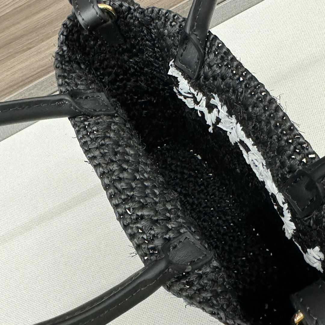Durable Loewe Shopping Bags 67149