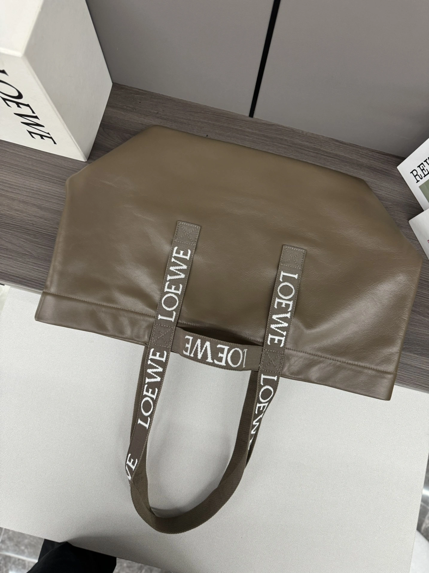EasyMatch Loewe Shopping Bags 67132
