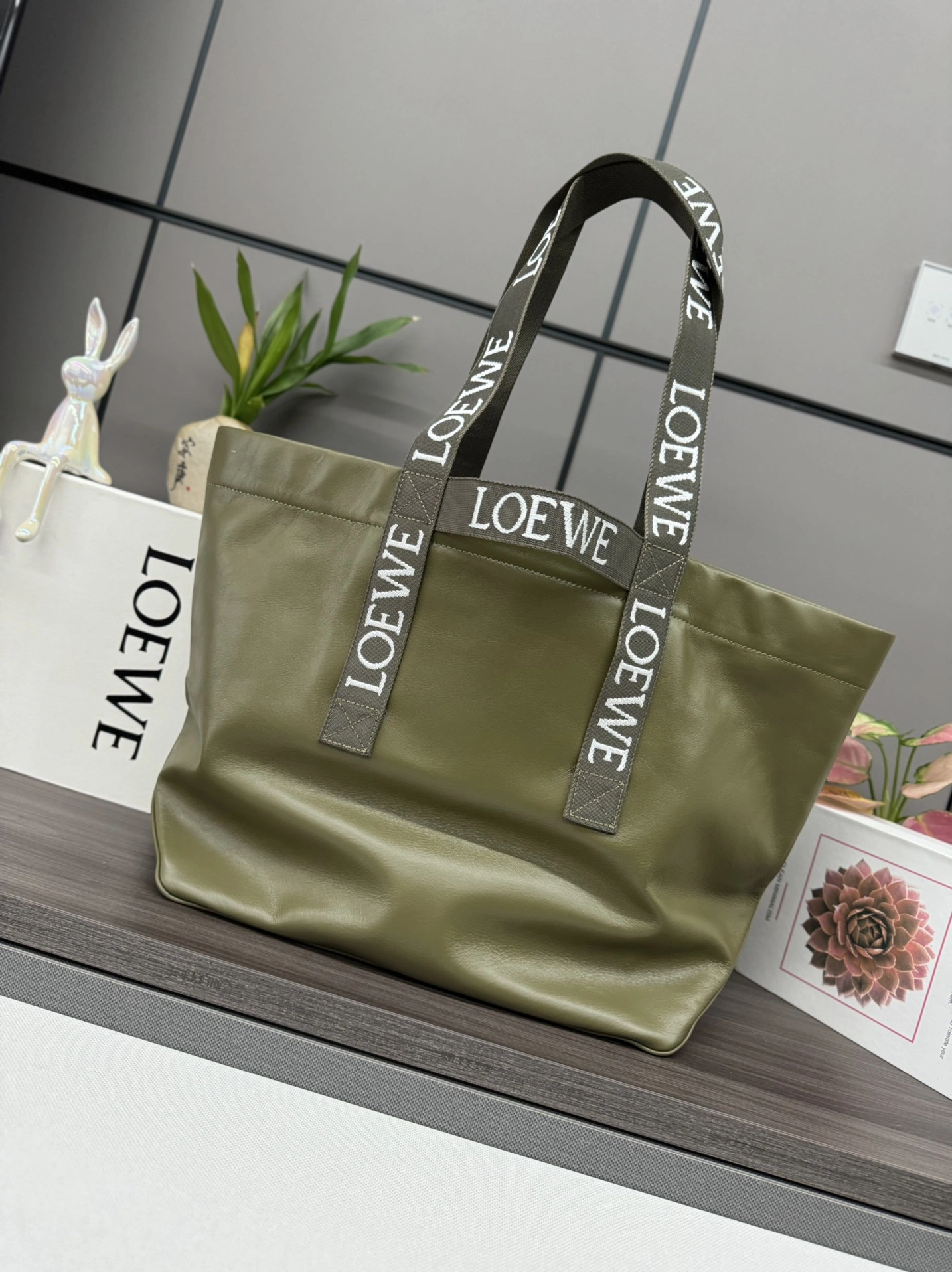 Loewe Shopping Bags Versatile 67130
