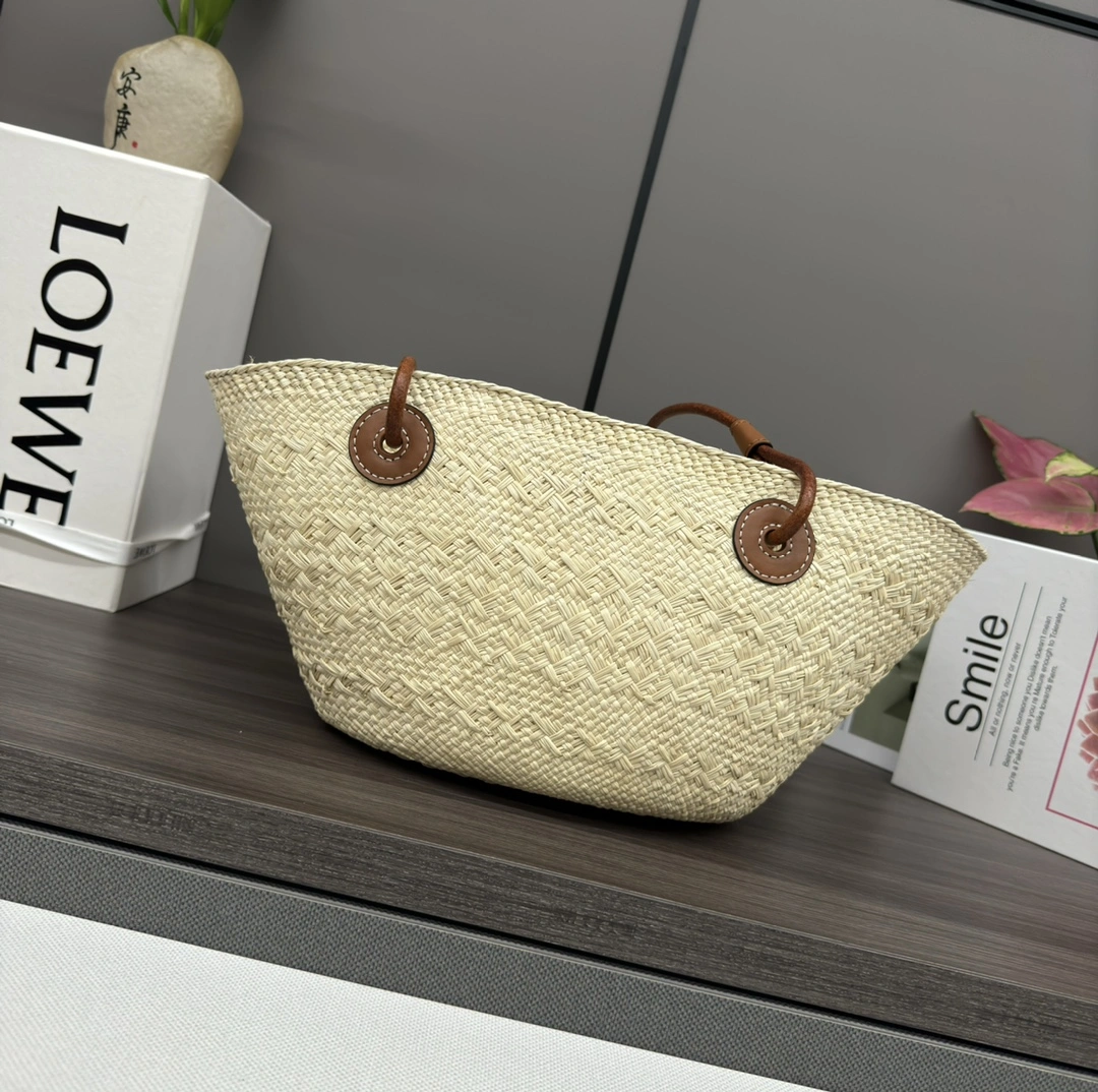 Casual Loewe Shopping Bags 67131
